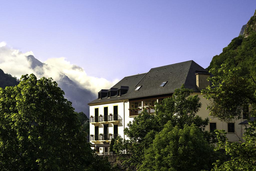 Logis Hôtel La Brèche de Roland Gèdre Buitenkant foto